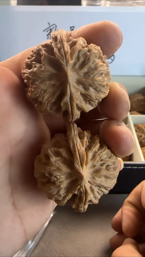 把件文玩核桃山**?41尺苹果园一对