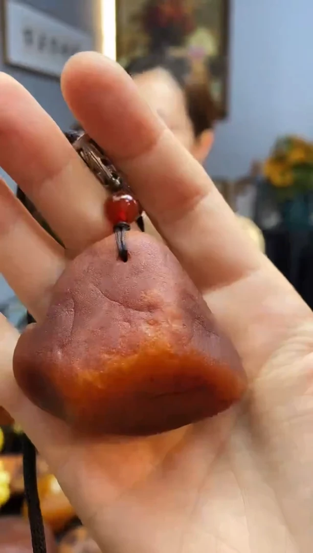 琥珀颈饰未镶嵌挂件