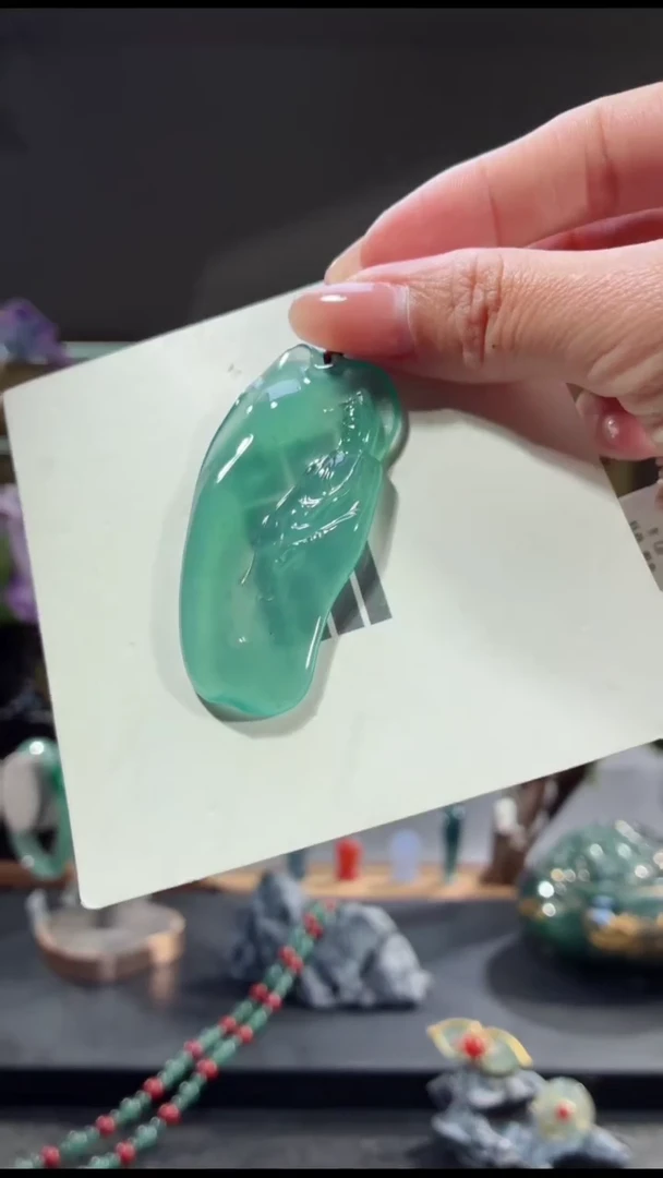 吊坠(不含链)未镶嵌翡翠观音