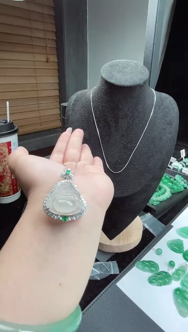 吊坠(赠链)银S925镶嵌石英质玉（非洲翠）12.180佛公