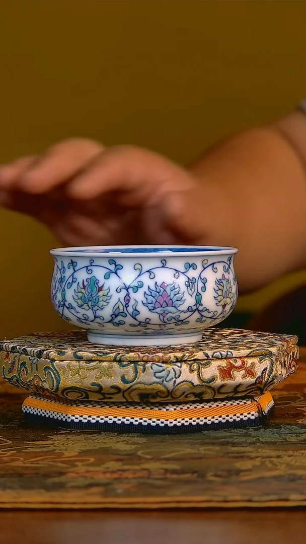 杯手工手绘杯杯很美丽