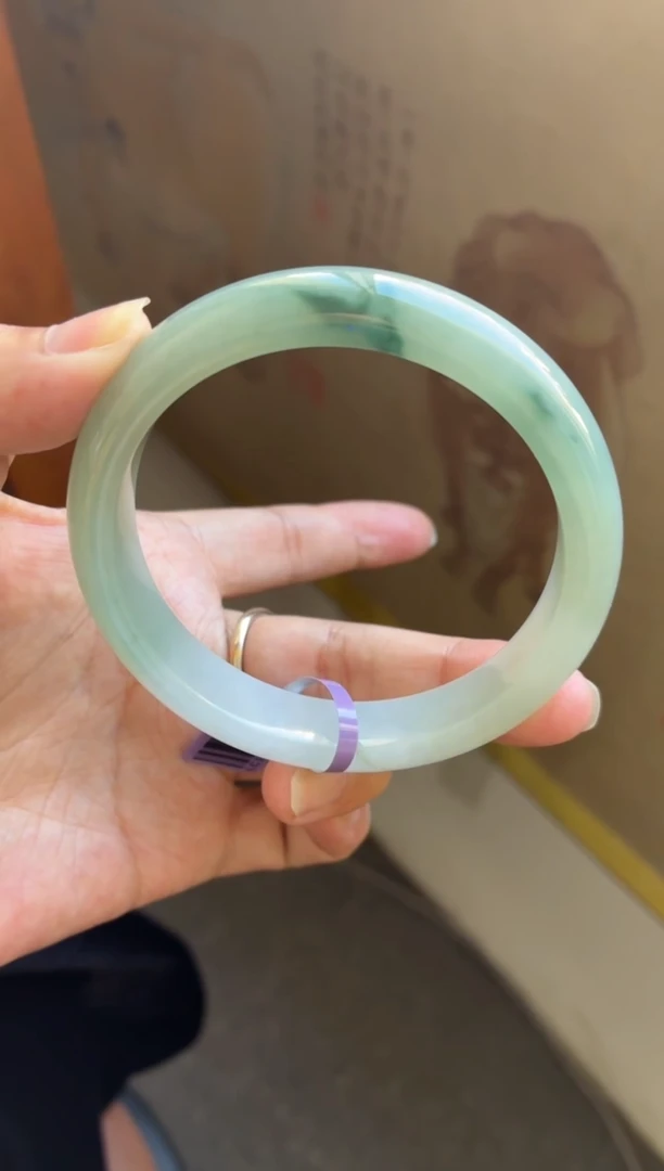 未镶嵌手镯翡翠（特价福利）糯冰湖水绿飘花32号有矿线