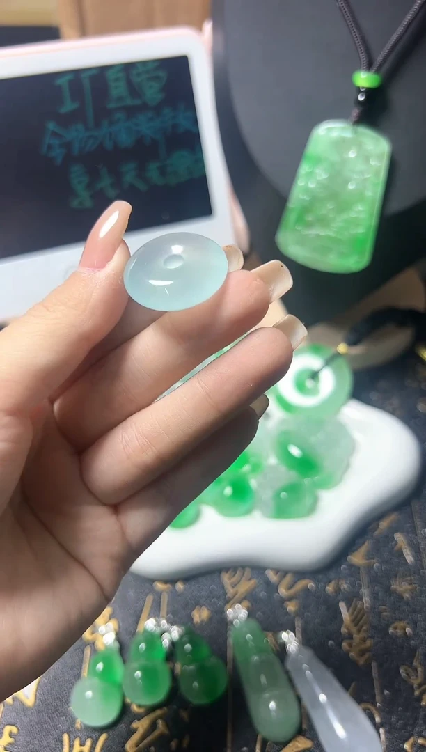 颈饰未镶嵌翡翠所见即所得，一图一物