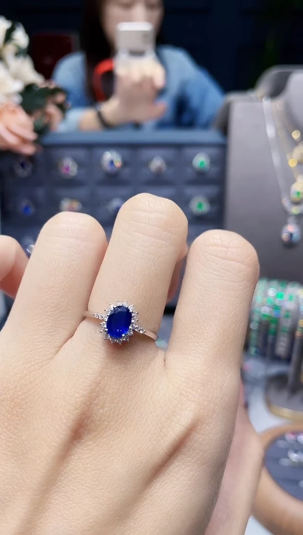 【闪购商品】蓝宝石戒指18K金镶嵌1.00克拉