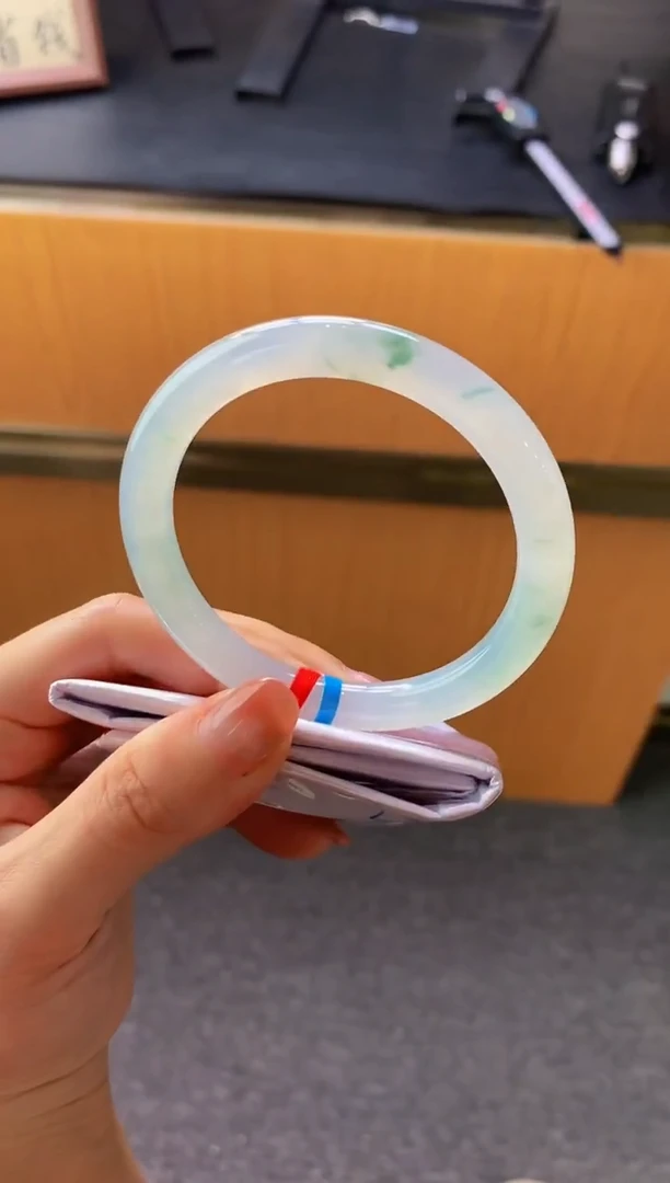 未镶嵌手镯翡翠- C157圈口54.5