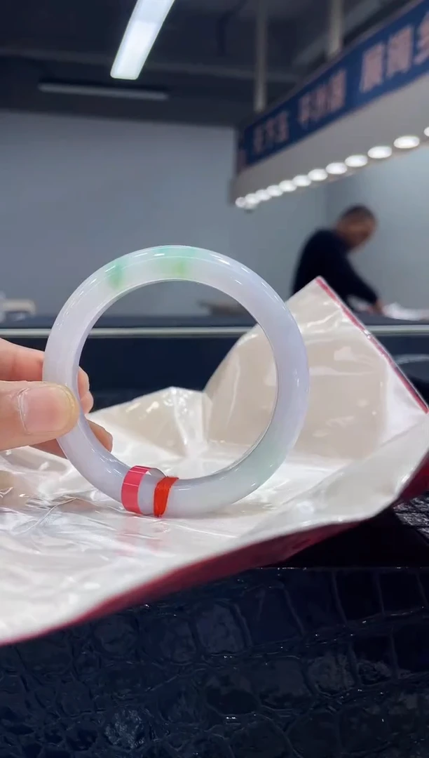 未镶嵌手镯翡翠22