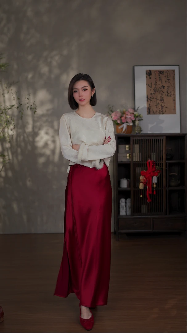 GONG QUE 新中式拜年服秋冬款醋酸鱼尾半身裙 242427