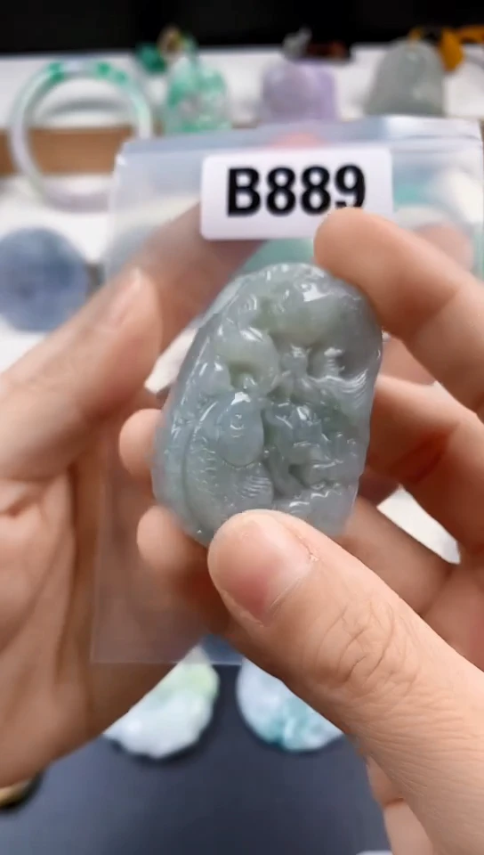 颈饰未镶嵌翡翠天然翡翠吊坠挂件