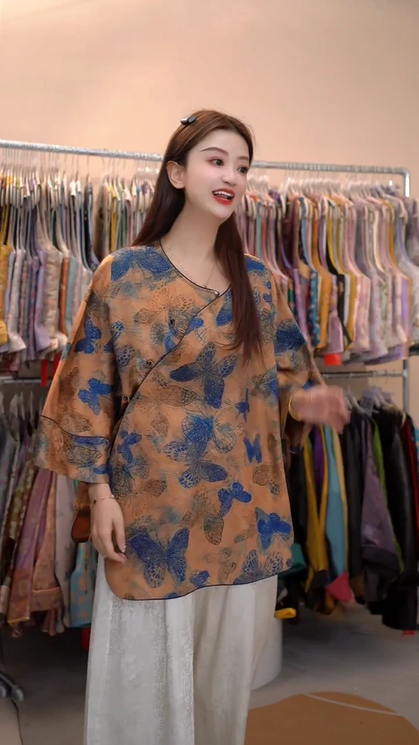 太太服卡其蓝蝴蝶