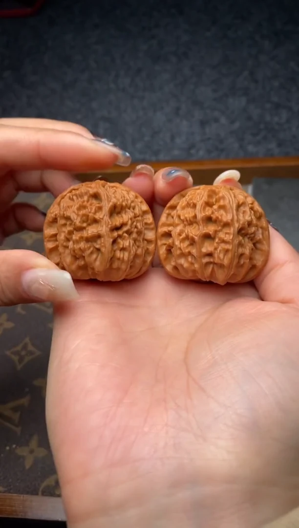 把件文玩核桃B170号41尺白狮子