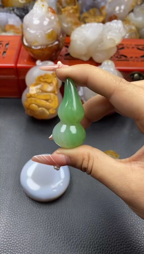 【闪购商品】玛瑙/玉髓挂件未镶嵌00