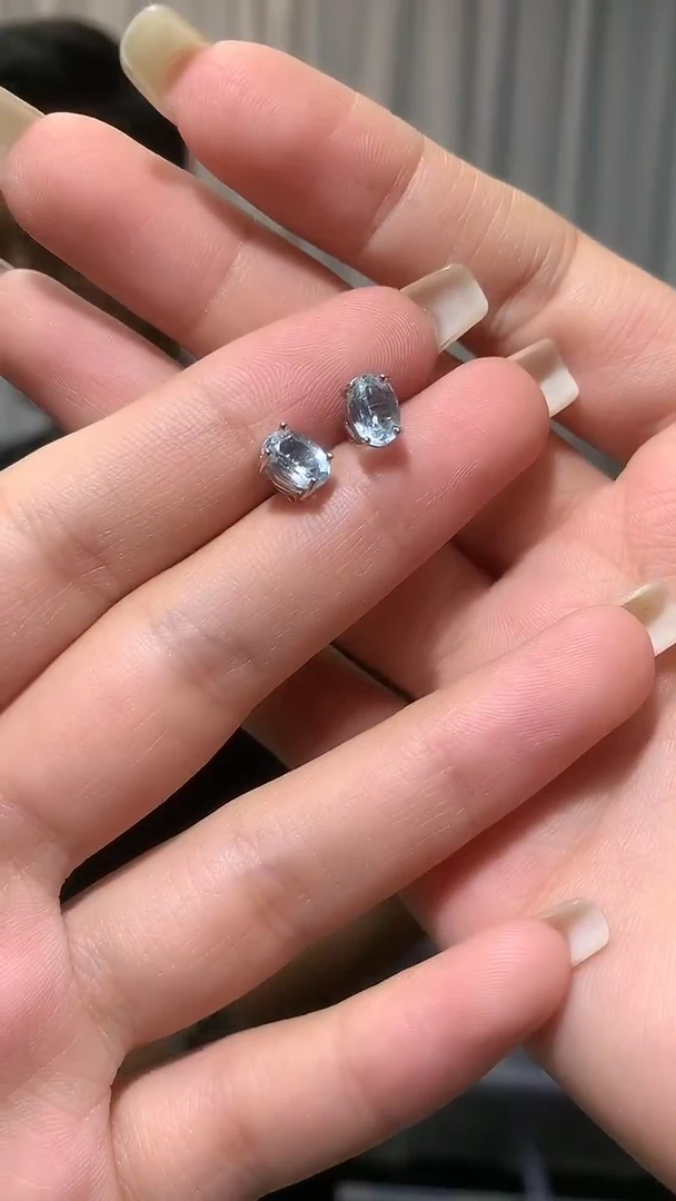 银S925镶嵌托帕石耳饰【宝石世家严选】