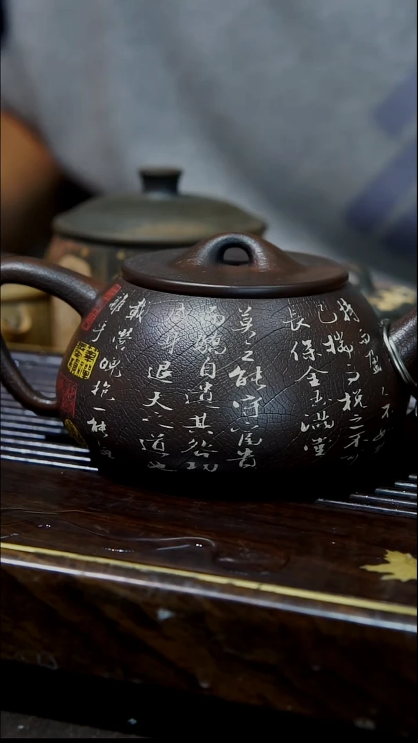 云南建水紫陶061   全手工彩填壶  260cc