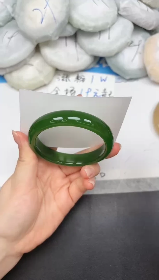 未镶嵌手镯石英质玉A301/60