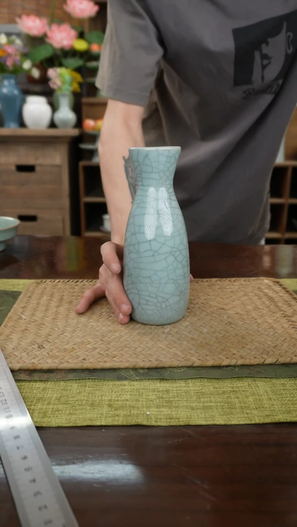 陶瓷一件包邮粉青酒瓶18cm