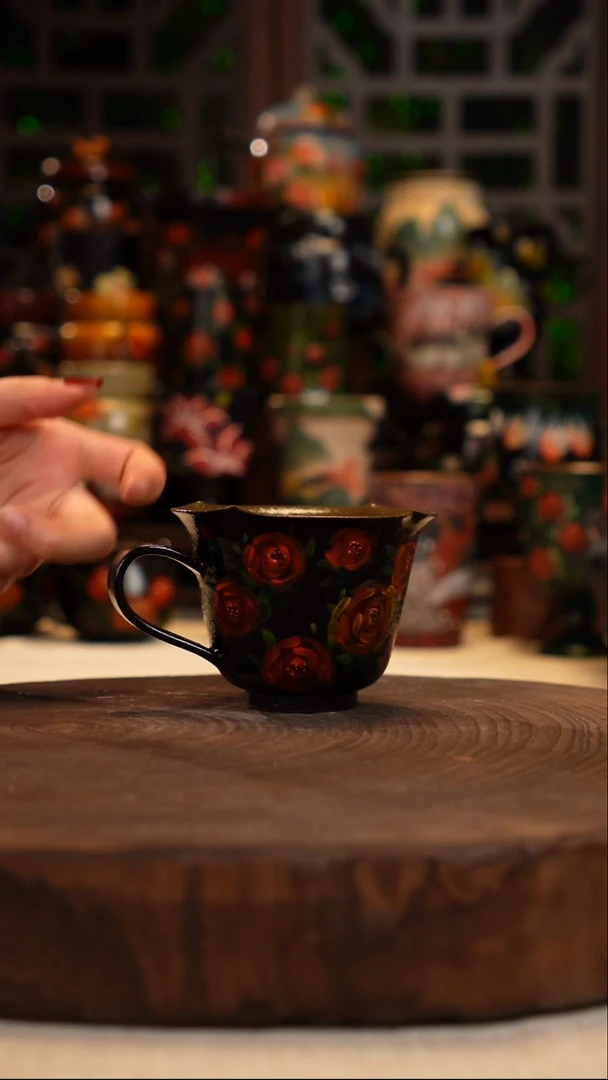 油画     手绘釉下彩