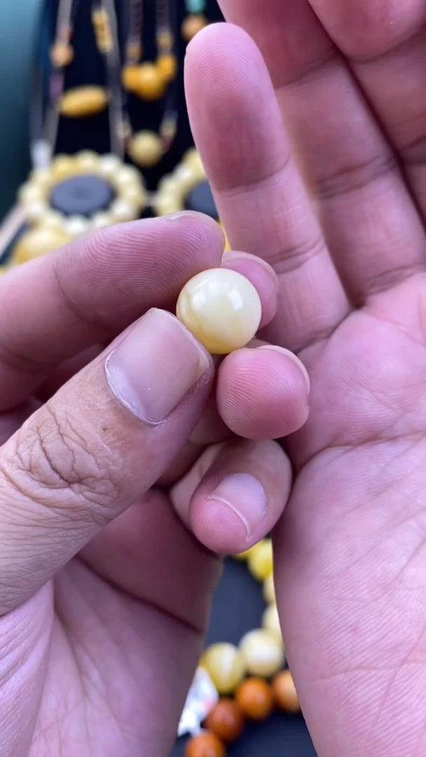 未镶嵌琥珀裸石蜜蜡.1/12mm