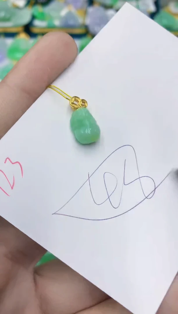 翡翠未镶嵌颈饰11111111111