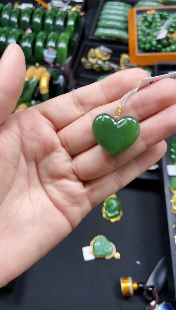 【闪购商品】和田玉吊坠18K金镶嵌多样性发一