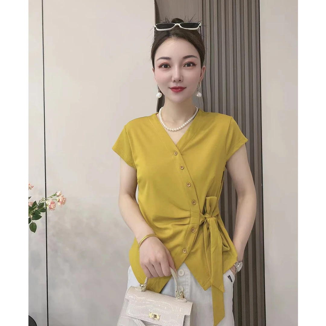 【韩紫朵 】2025新品V纽扣系带洋气t恤显瘦短袖8006