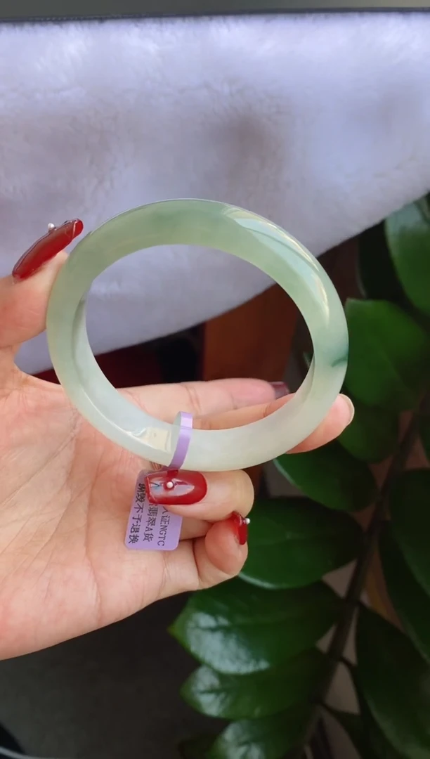 【闪购商品】翡翠手镯未镶嵌（冰透半山水）30号