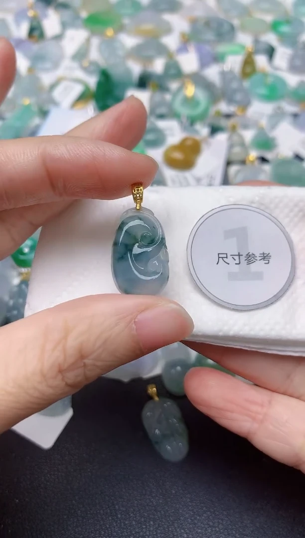 颈饰未镶嵌翡翠天然缅甸A货翡翠