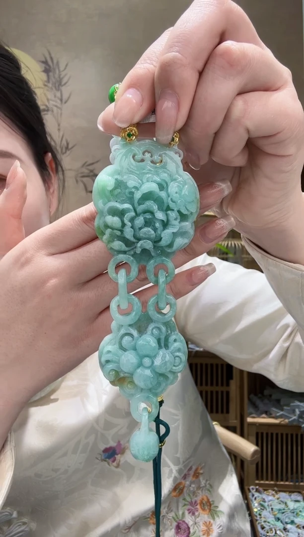 【闪购商品】翡翠耳饰未镶嵌吊坠