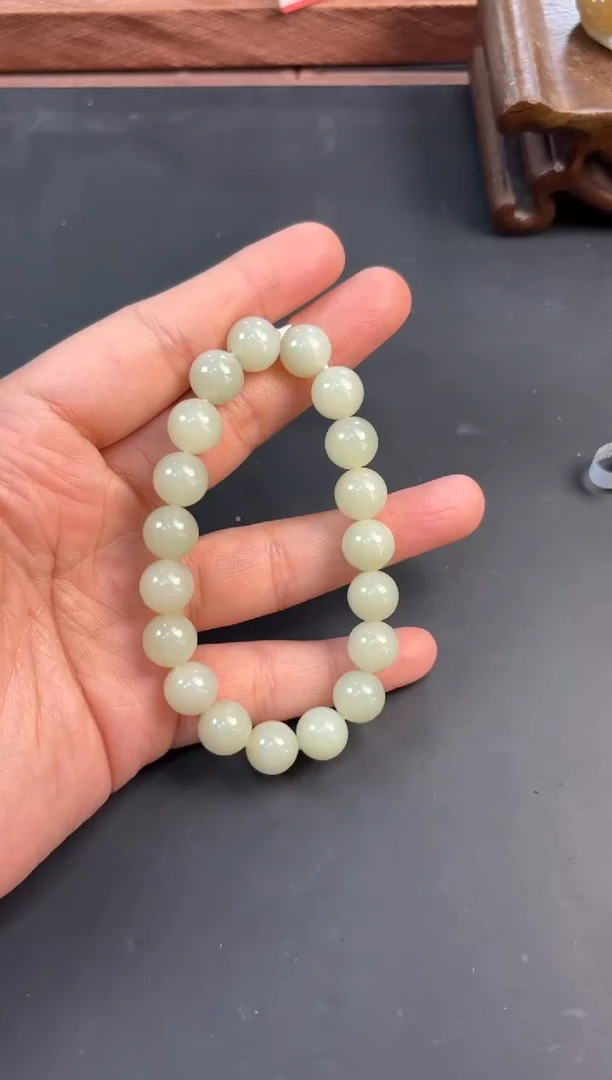 手串未镶嵌和田玉且末微色差迪克兰卡10手串