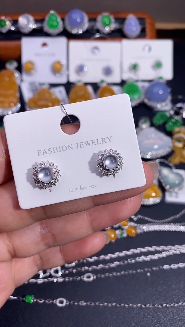 【闪购商品】翡翠耳饰18K金镶嵌耳饰