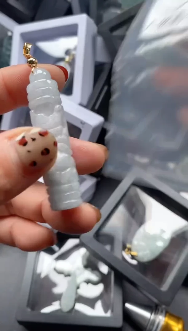 吊坠(不含链)未镶嵌翡翠8709