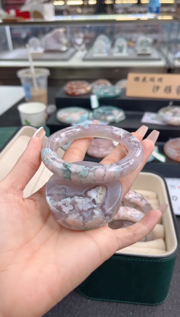 石英质玉手镯未镶嵌57圈口（赠品镯心）S907156
