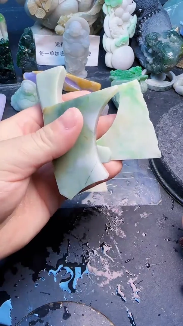 翡翠挂件未镶嵌天然翡翠025