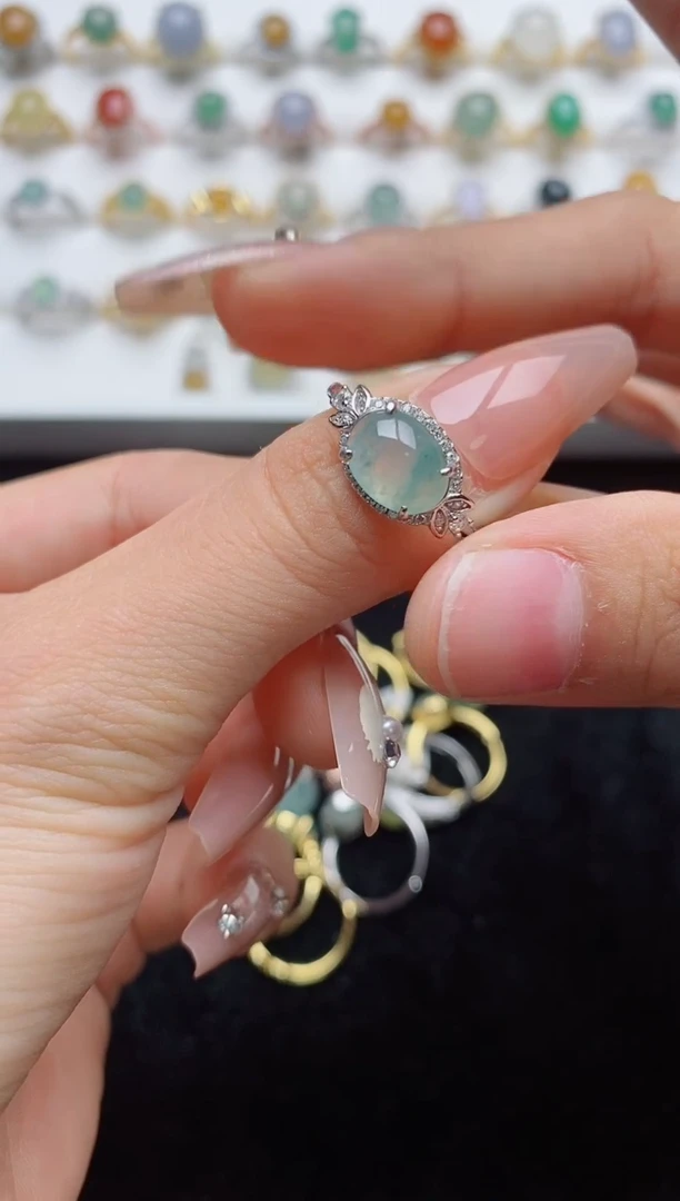 翡翠戒指银S925镶嵌......