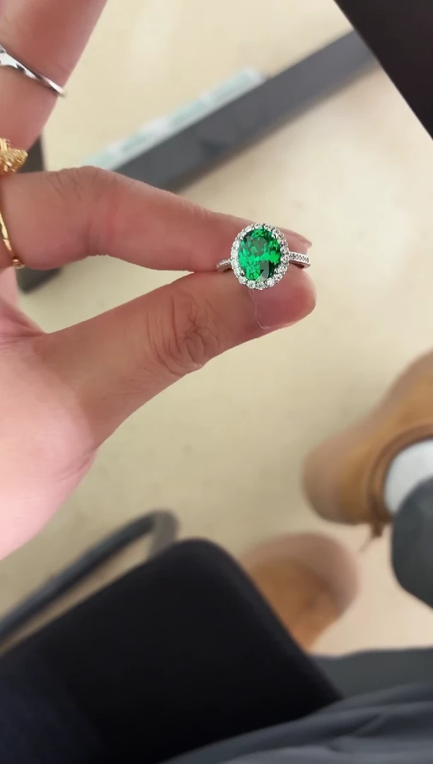 无925银轻奢沙弗莱色女神戒