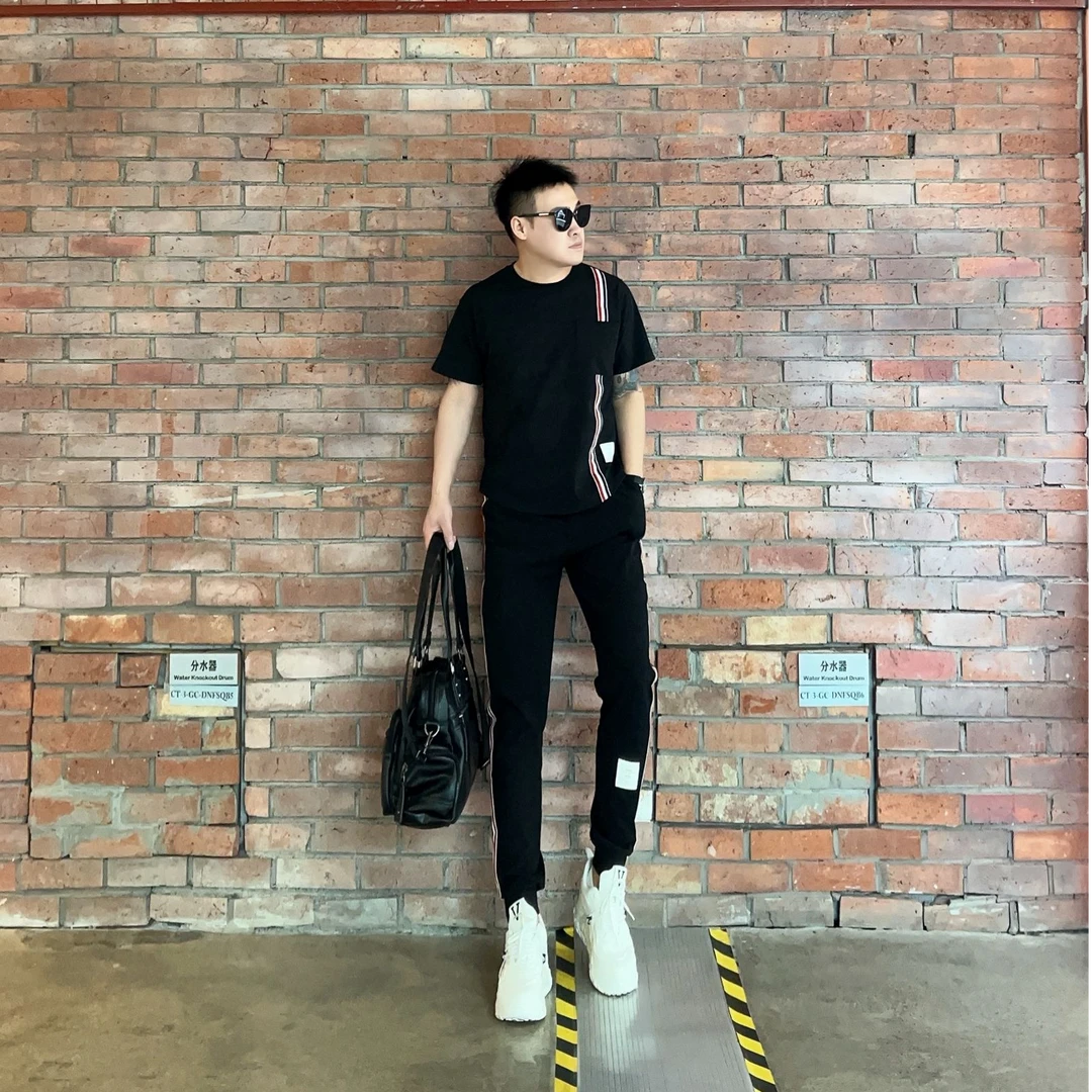 欧货轻奢潮牌拼色彩条半截袖长裤两件套男士薄款凉感运动休闲套装