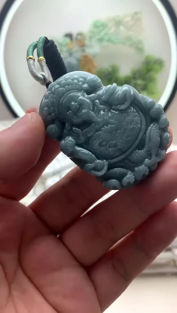 颈饰未镶嵌翡翠财神