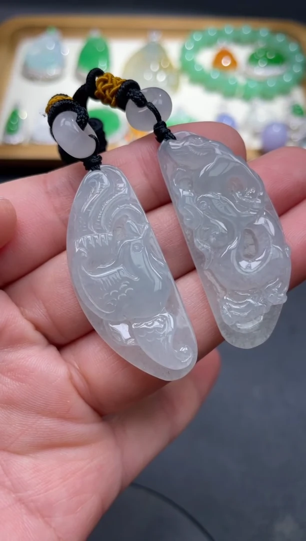 翡翠未镶嵌颈饰3.......
