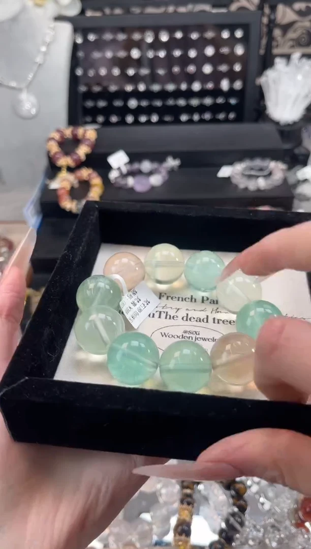 【闪购商品】烟晶手链银S925镶嵌天然水晶 多样性发货