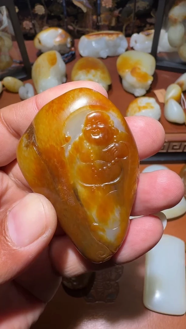 颈饰未镶嵌和田玉弥勒佛