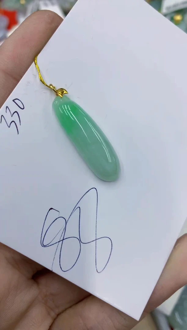 颈饰18K金镶嵌翡翠11111111111
