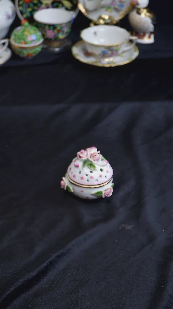 骨瓷婷婷中古器物如图所示40