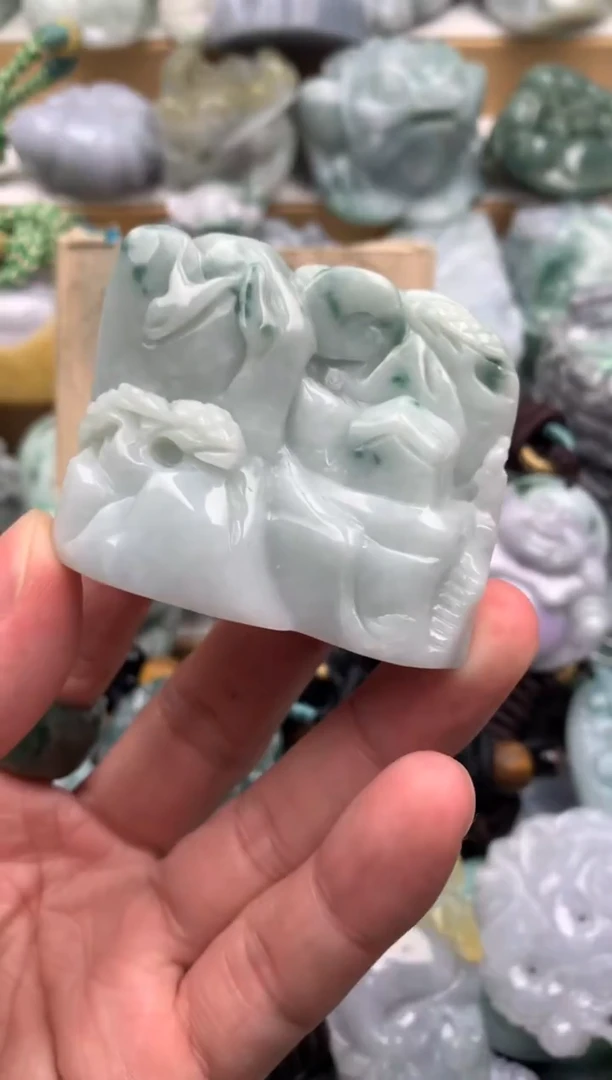 吊坠(不含链)未镶嵌翡翠1
