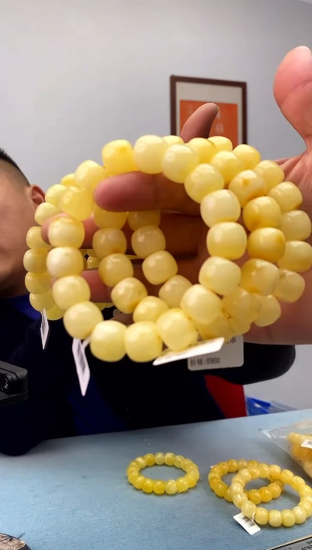 琥珀未镶嵌珠宝奇石假一罚十，多样性发一件032
