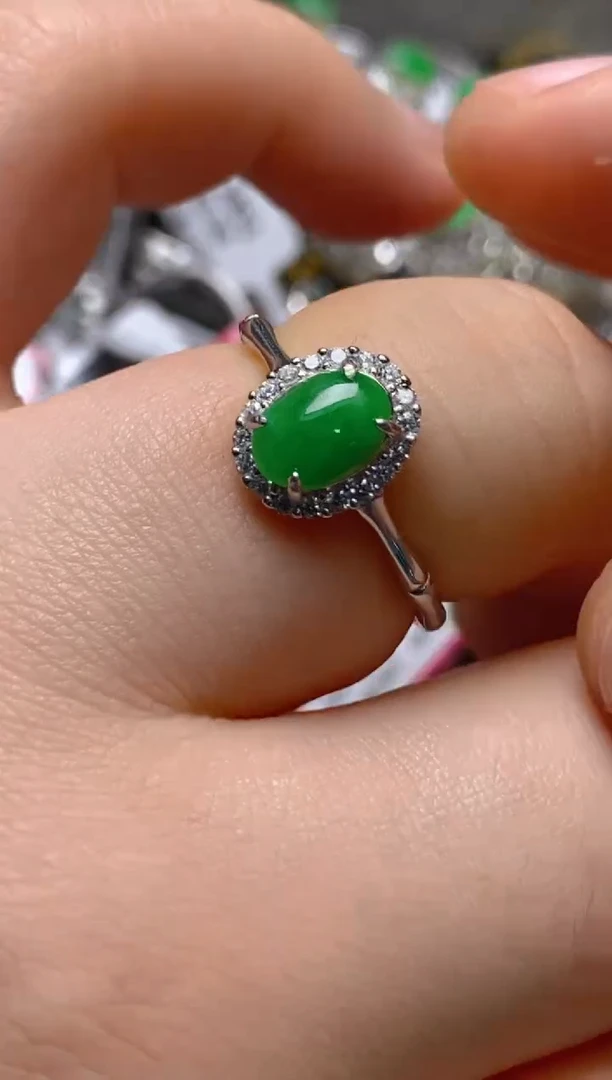 银S925镶嵌戒指翡翠百内无证书