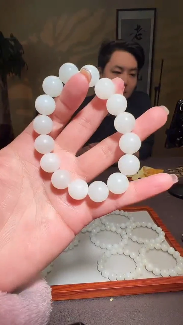 未镶嵌手串和田玉009和田玉手串多样性发一