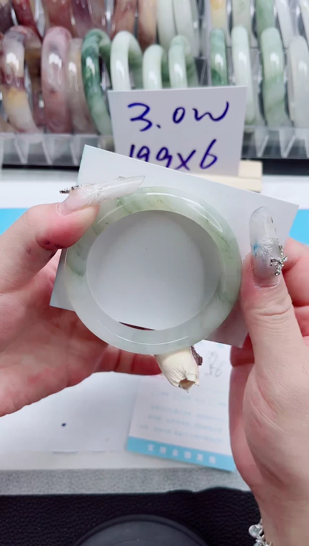 【闪购商品】石英质玉手镯未镶嵌A79-56