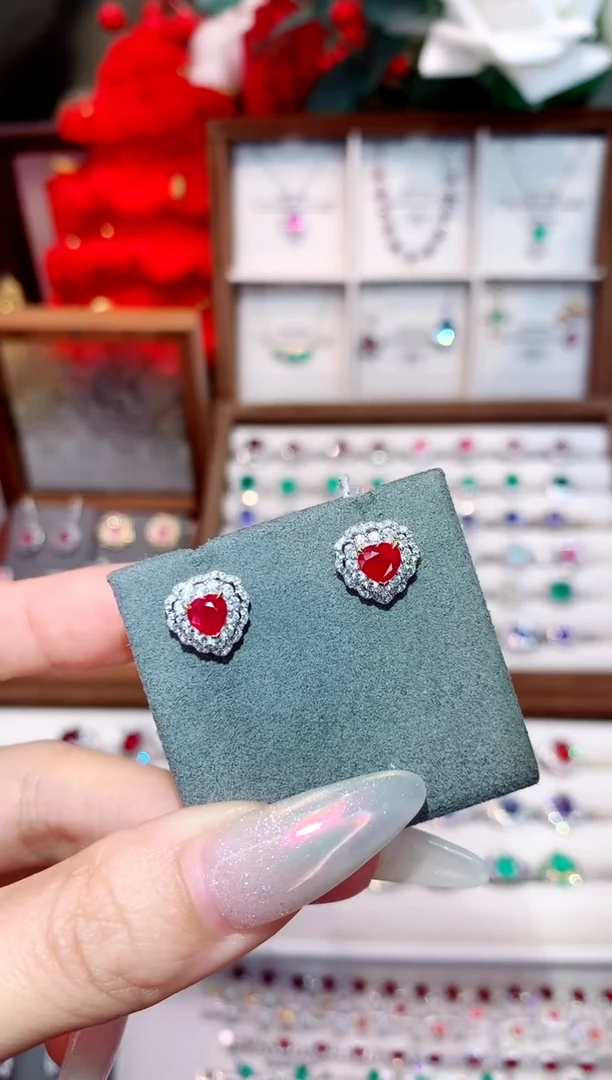 18K金镶嵌耳饰红宝石1.05ct/天然宝石/七天无理由
