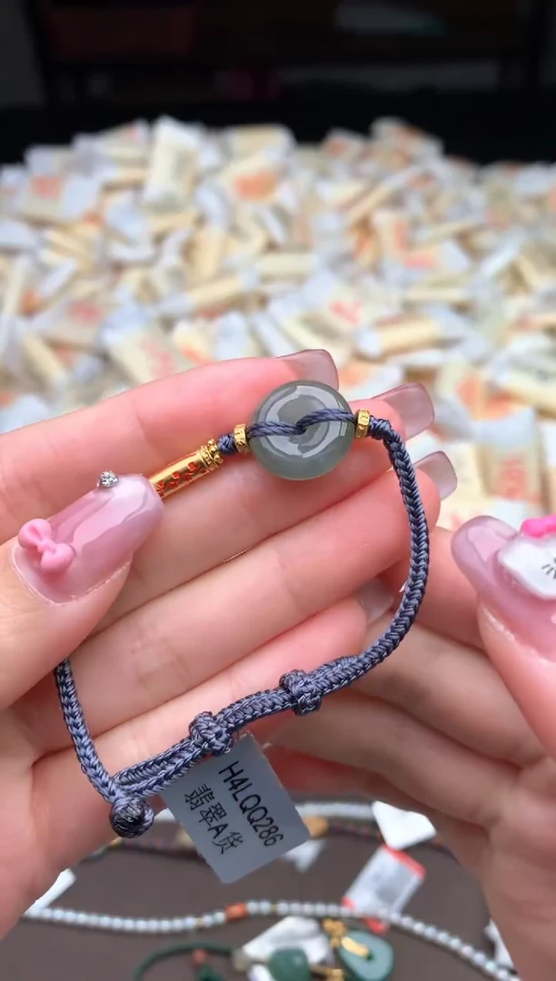 【闪购商品】翡翠挂件未镶嵌—