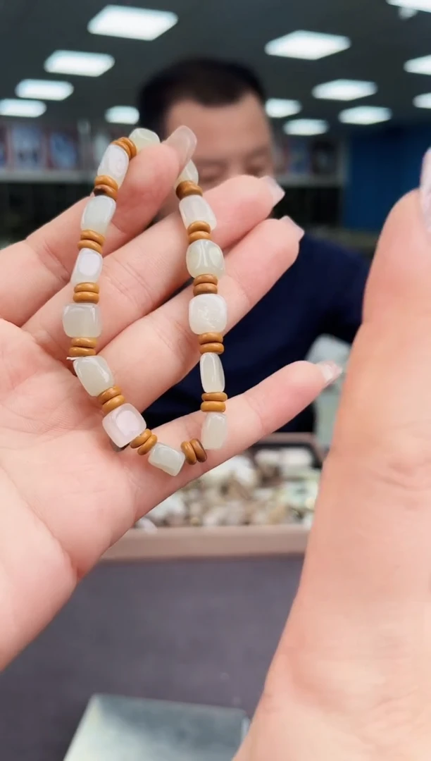 颈饰未镶嵌和田玉57