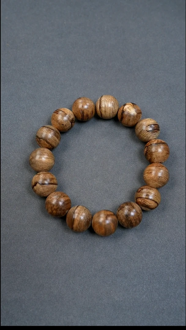 沉香沉香碎屑14mm达拉干老料14g